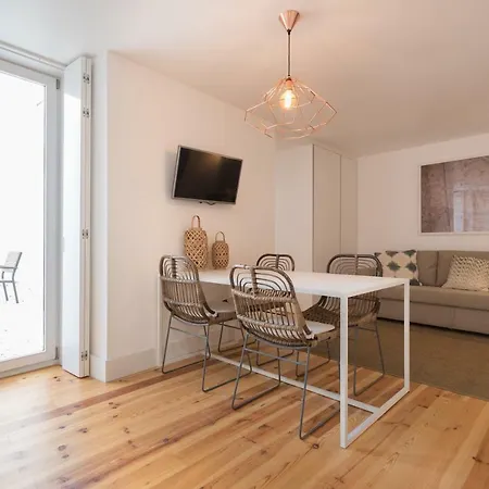 Chiado Cozy Apartments - By Lu Holidays Lisbon Exterior photo